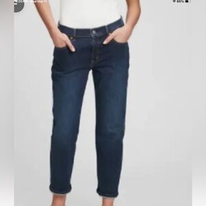 Gap 1969 Red Best Girlfriend Dark Wash Crop Jeans    30R